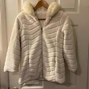 Gallery New York Reversible Faux Fur Kids Jacket Ivory